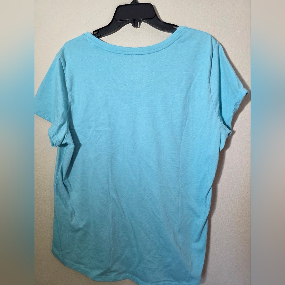 EUC Sonoma Womens "Earth Day Everyday" Graphic Tee - Picture 2 of 3